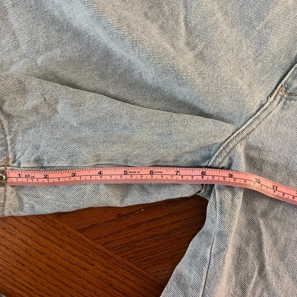 VINTAGE GUESS HIGH WAISTED DENIM SHORTS - Picture 6 of 8